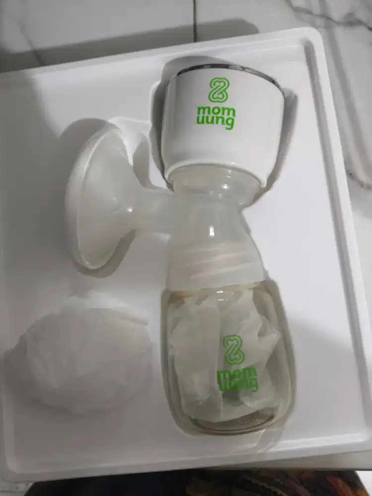 Pompa asi mom uung