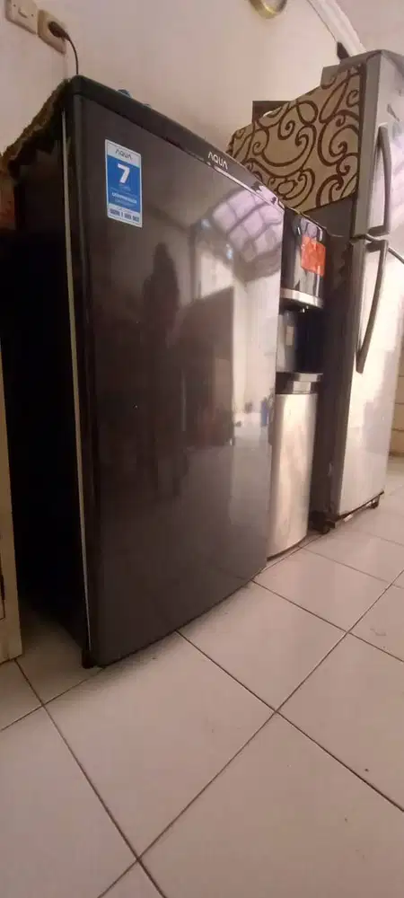 FREZER & KULKAS KONDISI SIAP PAKAI TERAWAT SIAP JADI TEMAN USAHA ANDA