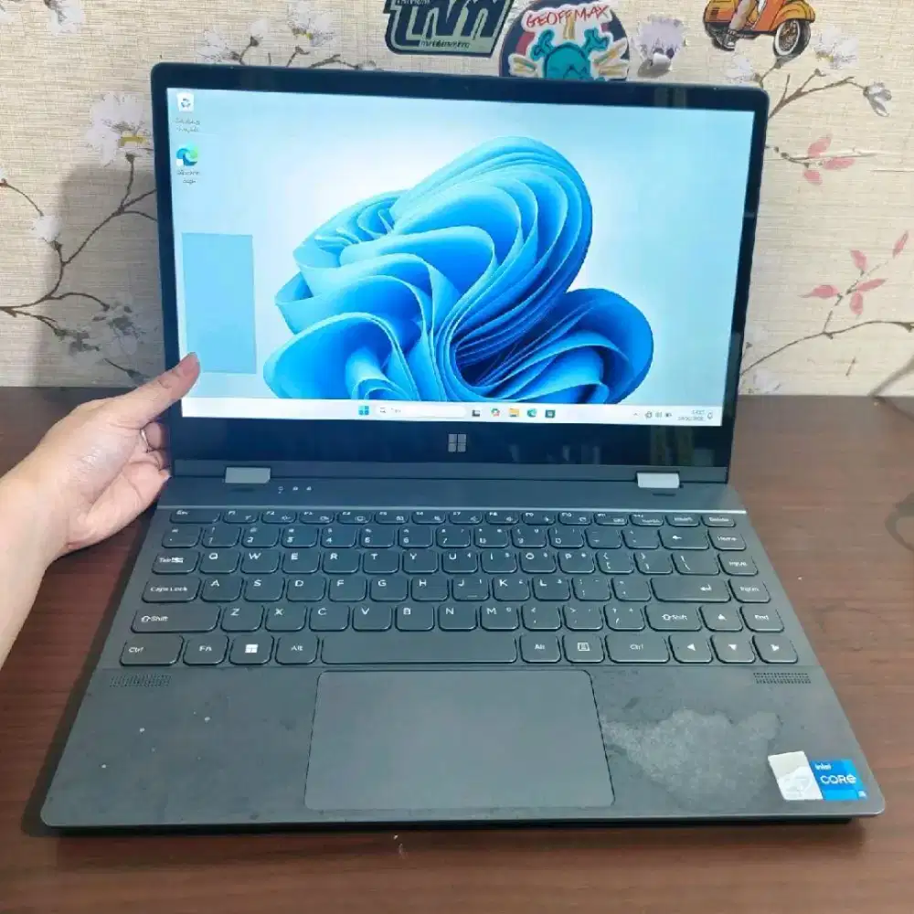 laptop advan 1401 intel core i5-1035g7 8/256 ssd touchscreen murah