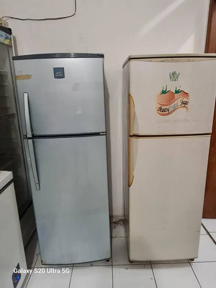 Kulkas 2 pintu merk Mitsubishi & Polytron | tanpa bunga es