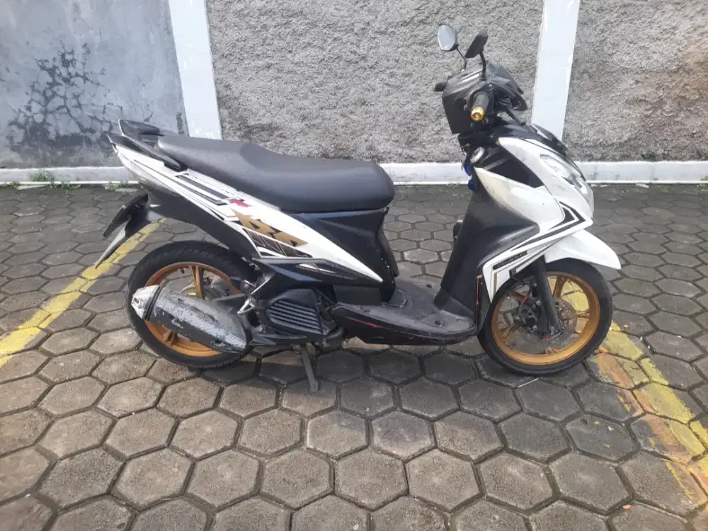Jual motor yamaha xeon 2013