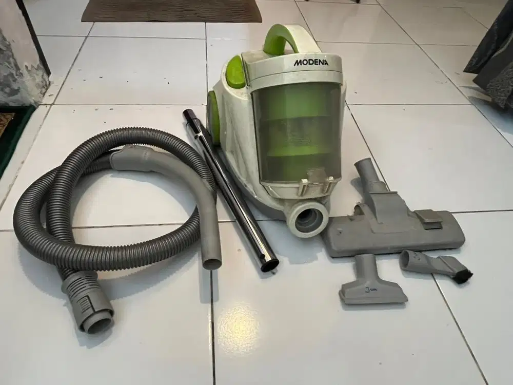 vacum cleaner modena 220va