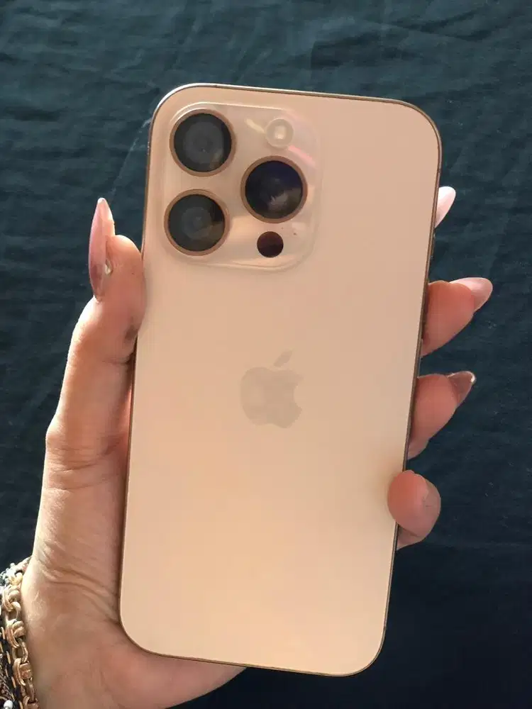 Iphone 16 pro 256 second