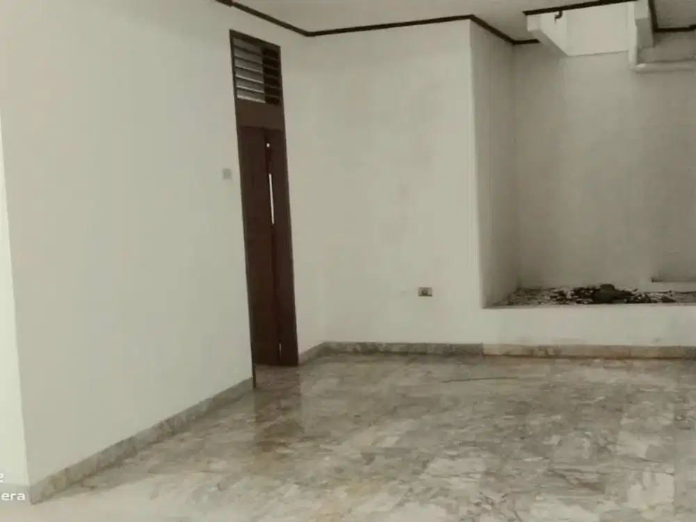 MURAH!!! Rumah Mewah dekat terminal di rawamangun jakarta timur