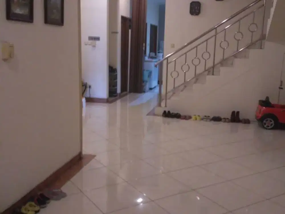 A231 Jual BU Rumah Terawat di Kemanggisan Slipi Palmerah