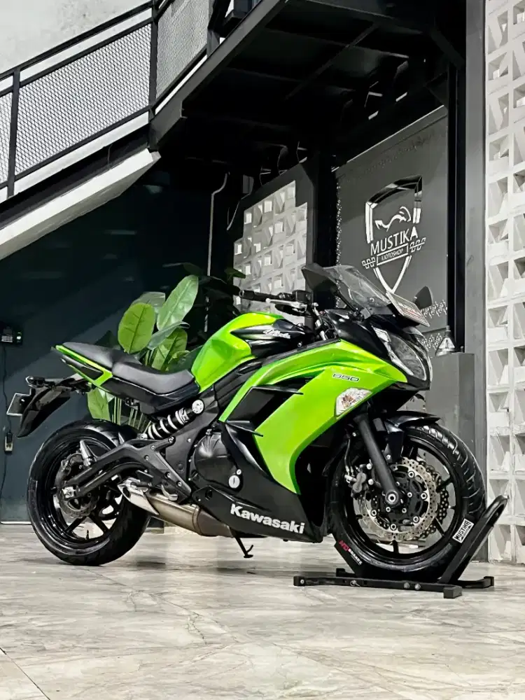 Kawasaki ER6F 2012 Green. Odo 19rb. DANNY Mustika Motor Sulfar