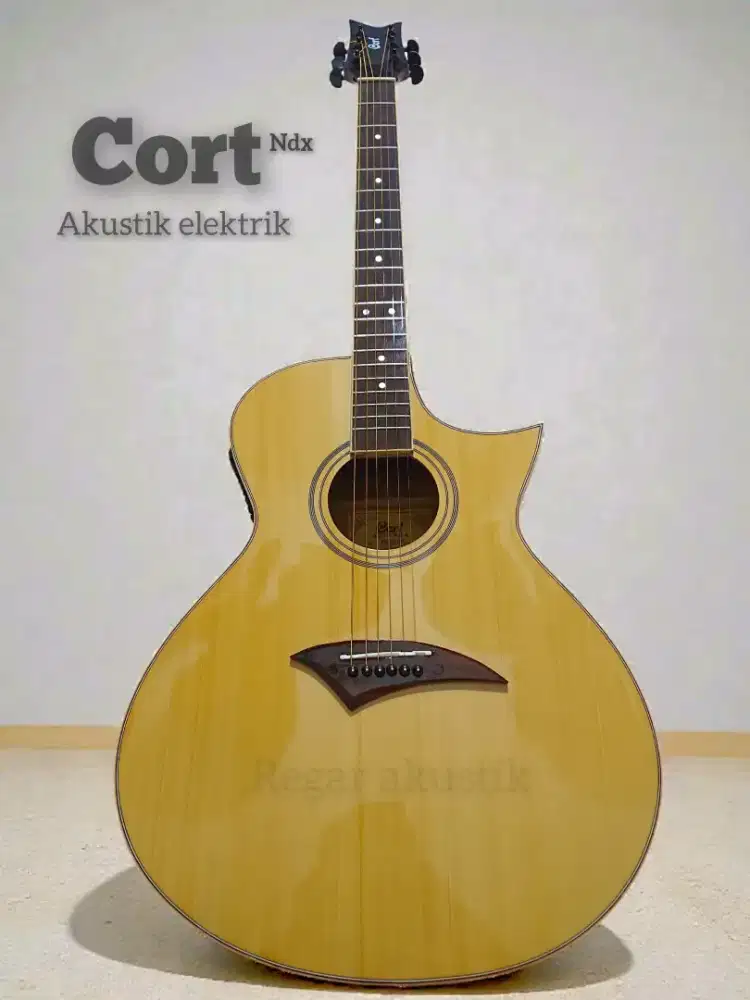 Gitar akustik elektrik Cort