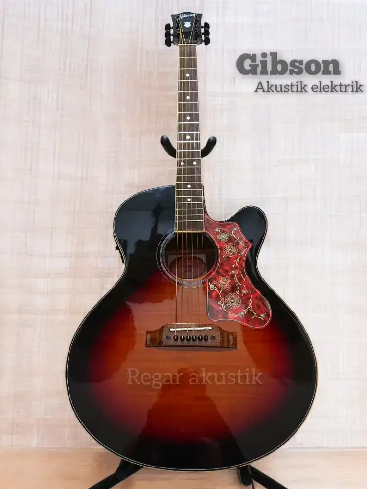 Gitar akustik elektrik Gibson