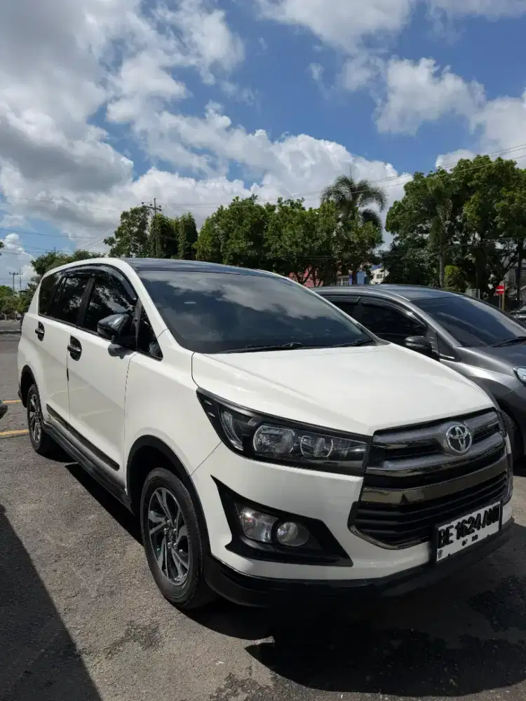 Jual cepat innova 2.4 warna putih