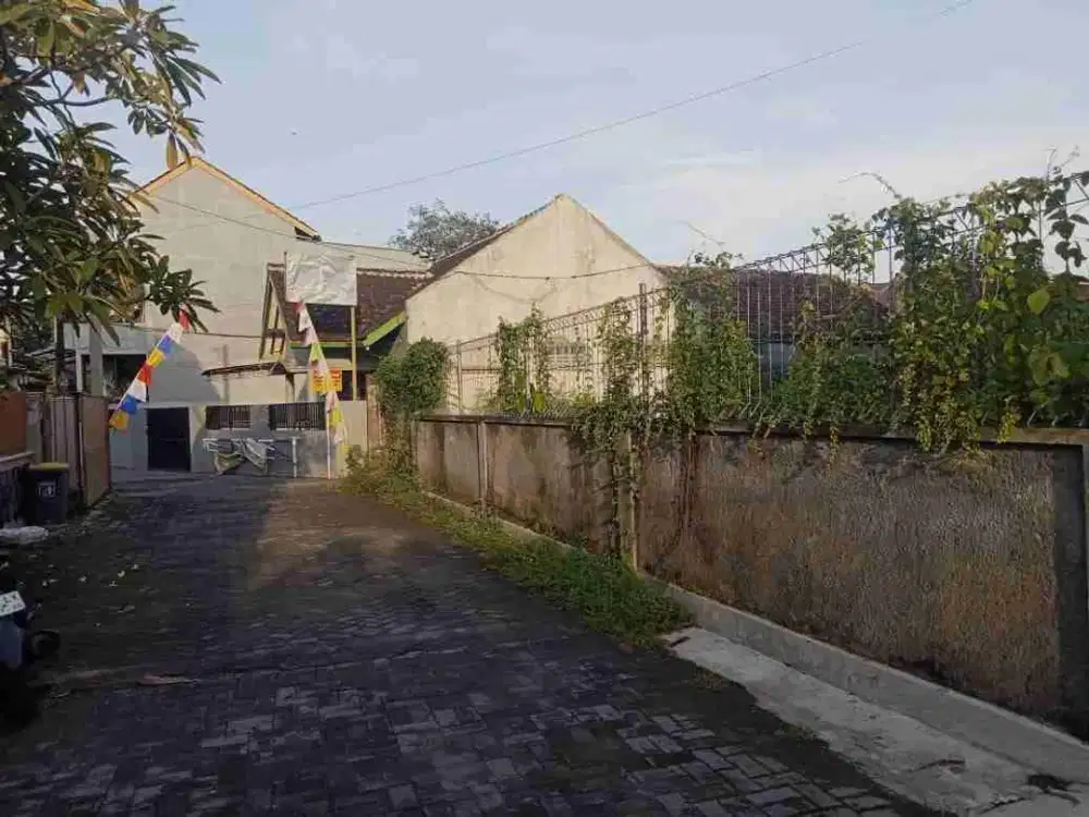 DIJUAL TANAH STRATEGIS DEKAT KAMPUS UGM LINGKUNGAN PERUMAHAN KOST-KOSAN PLEMBURAN  JAKAL KM 6