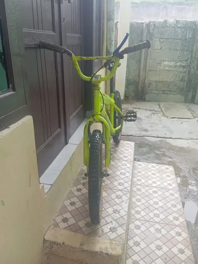 Di jual sepeda BMX