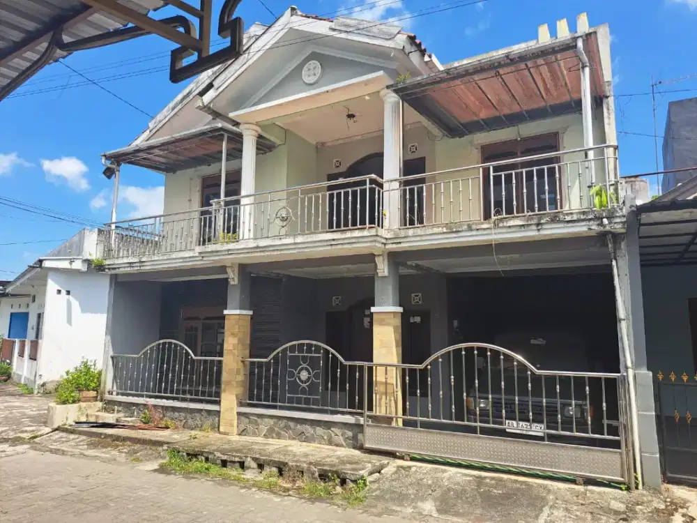 Dijual Rumah 2 Lantai di Perumahan Sleman Permai