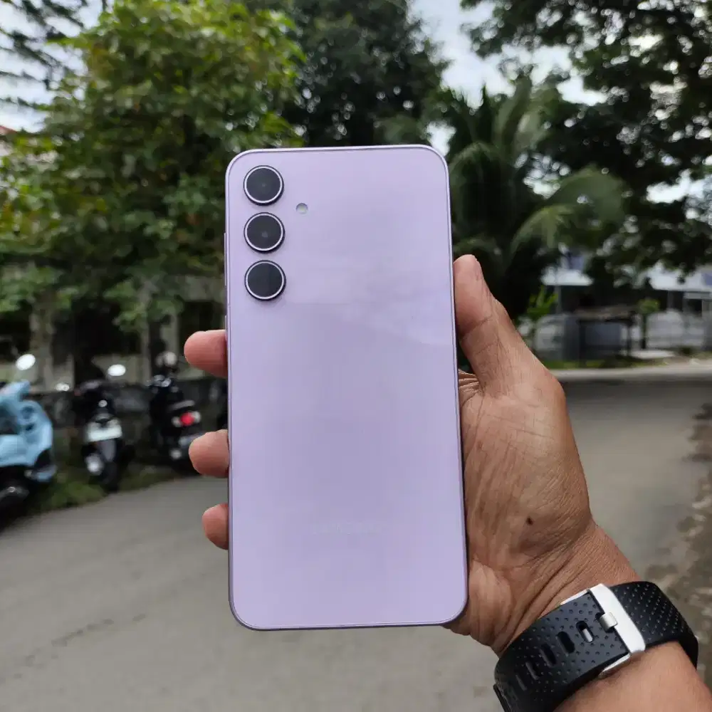 Samsung galaxy A35 5G ram 8/256GB lengkap mulus normal original