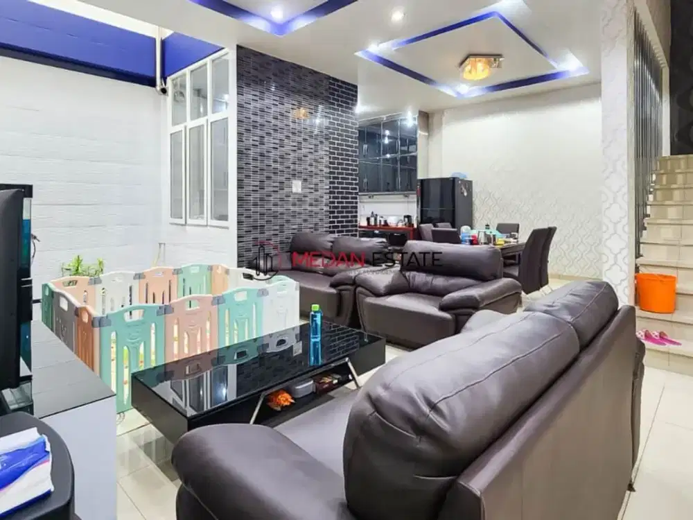 DI JUAL RUMAH DI KOMPLEK CEMARA ASRI MEDAN!!!