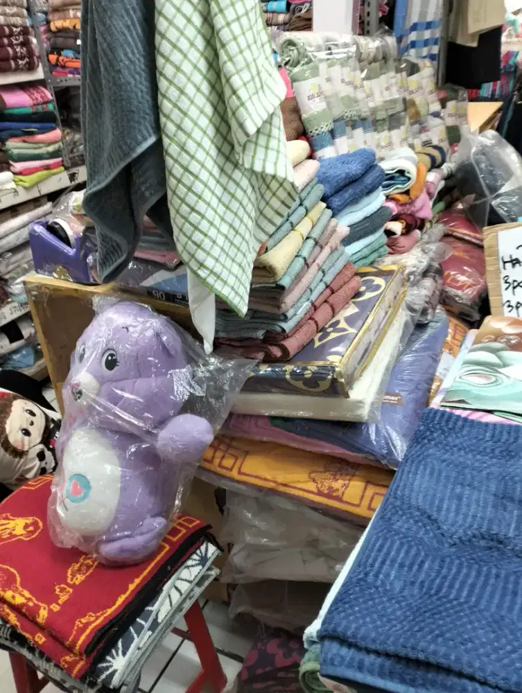 Dibutuhkan karyawan kerja di toko