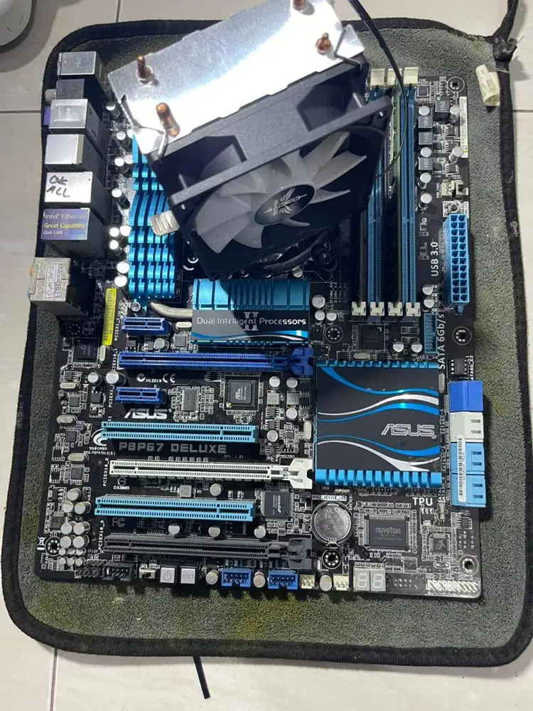 Jual Mobo Gaming Asus P8P67 Deluxe + Prosesor Core i7 3770K + Ram 16 G