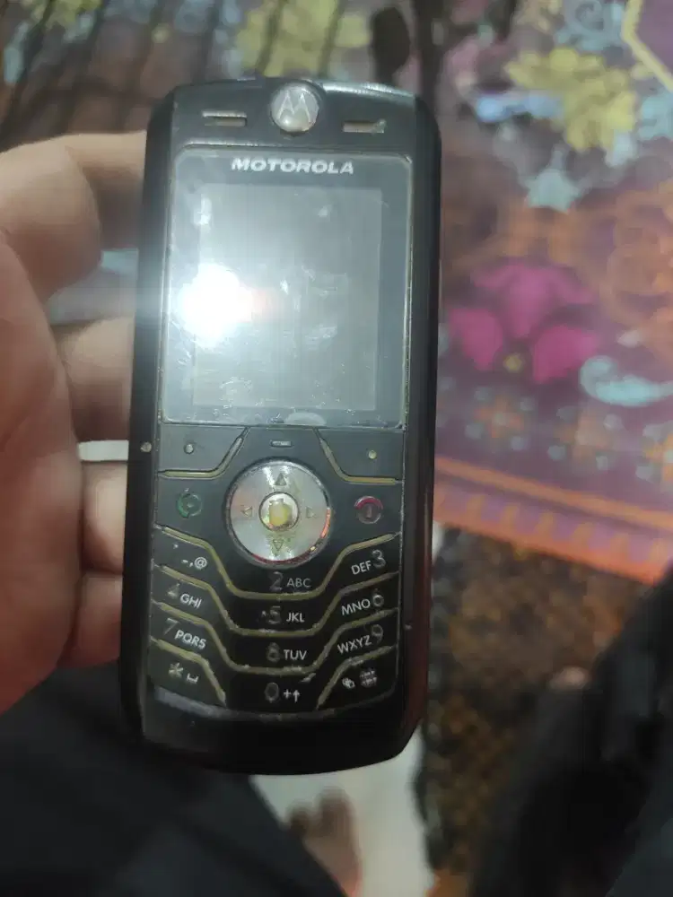 Motorola L6. Gambling gk ada kabel casnya