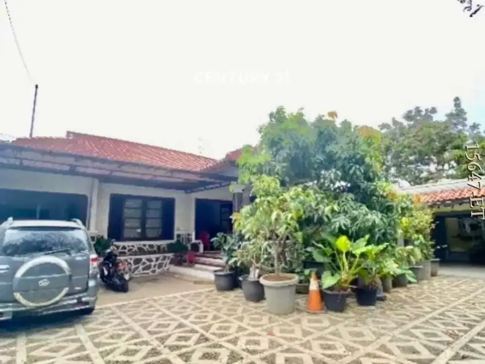 Dijual Rumah Satu Lantai Terawat Dengan Tanah Yang Luas