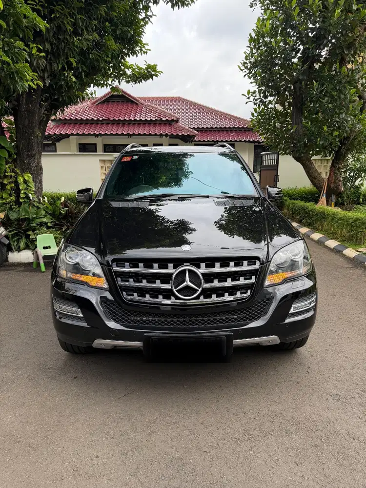 Mercy ML 350 2011 Good condition pribadi