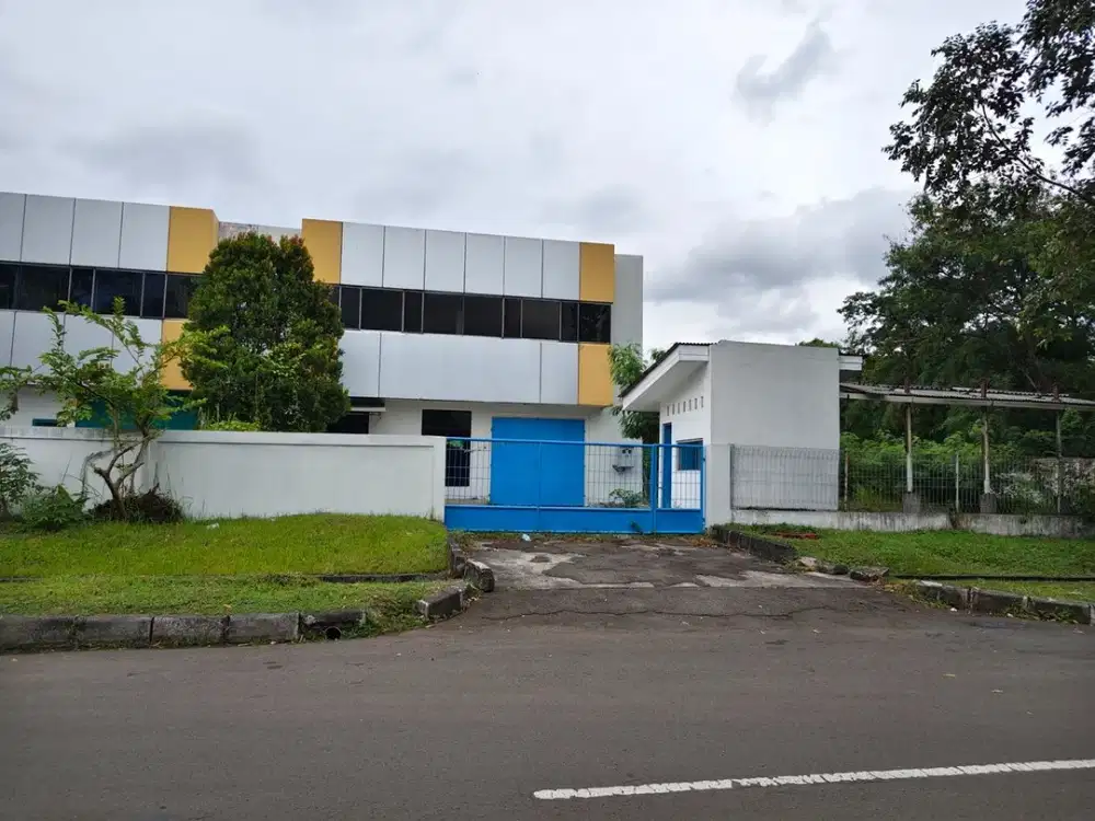 Gudang Jababeka Cikarang: LT 1440 m2, LB 550 m2, Hook, Jual Cepat Murah