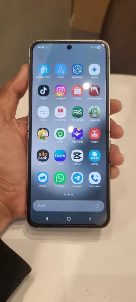 Samsung galaxy Z Flip 6 256/12GB fulset garansi panjang ( TT oke )