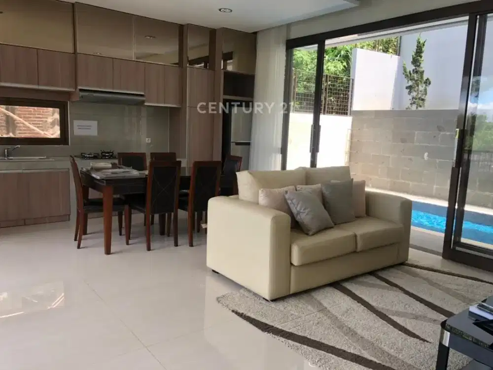 Rumah Cantik Ada Kolam Renang Di Resor Dago Pakar