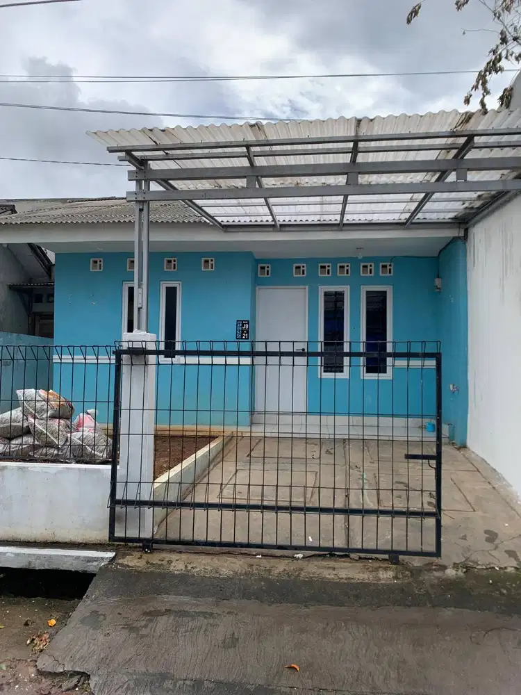 Disewakan Rumah Tinggal Daerah Cisauk listrik 1300