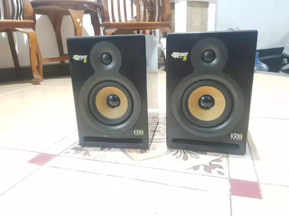 Speaker aktif flat monitor KRK Rockit 5