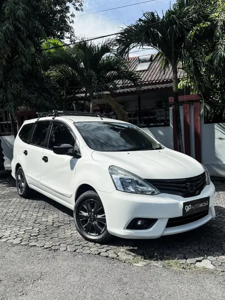 Grand Livina 2017 1.5SV Manual Putih(H) Tgn-1 Low-km Good Condition