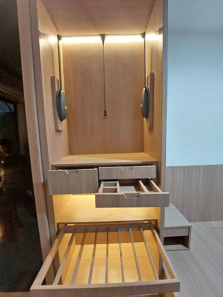 Bedroom set custom cuma 30jt an