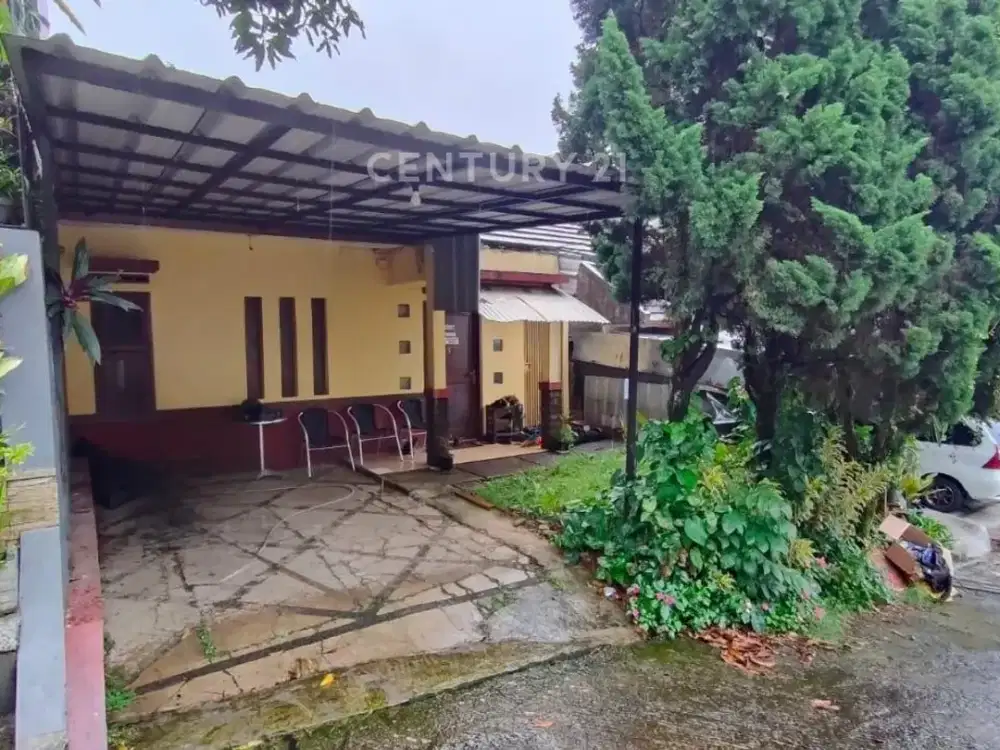 Rumah Minimalis Di Komplek Slearas Alam Bandung