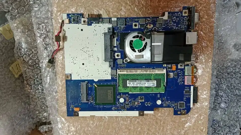 Ready jual motherboard Acer Aspire One KAV10