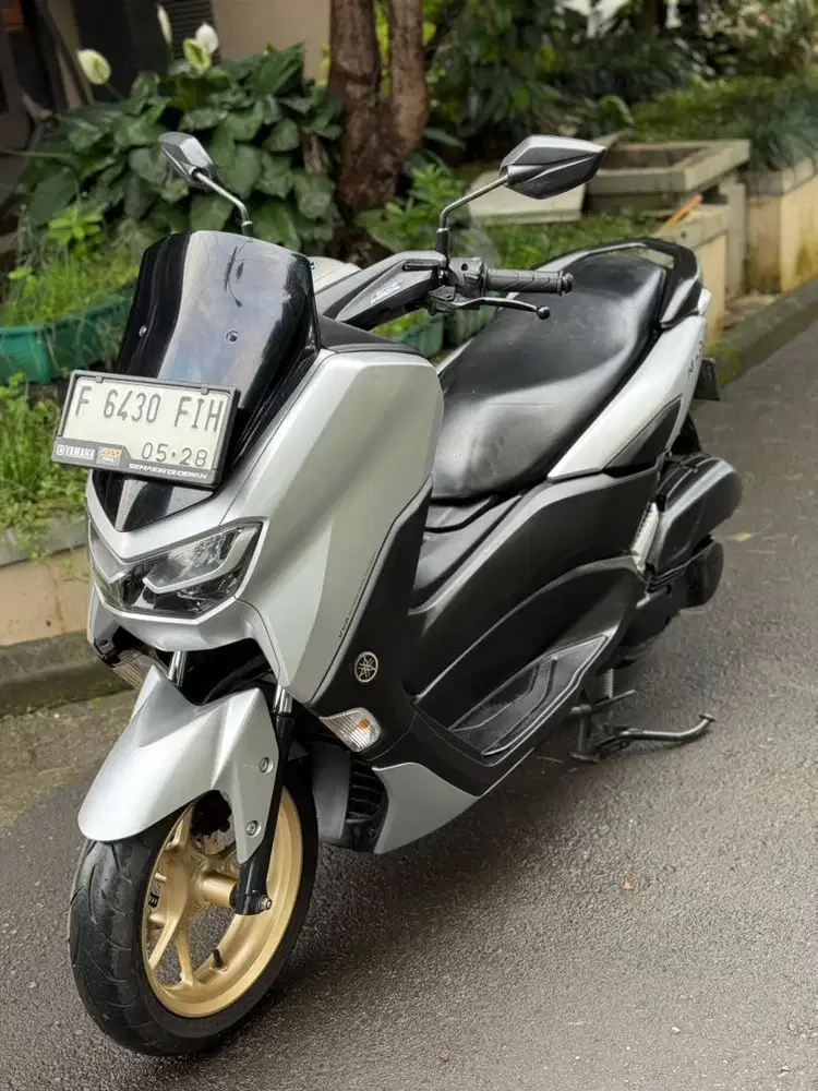 Yamaha Nmax New 155 Keyless Thn 2023 Silver Mulus
