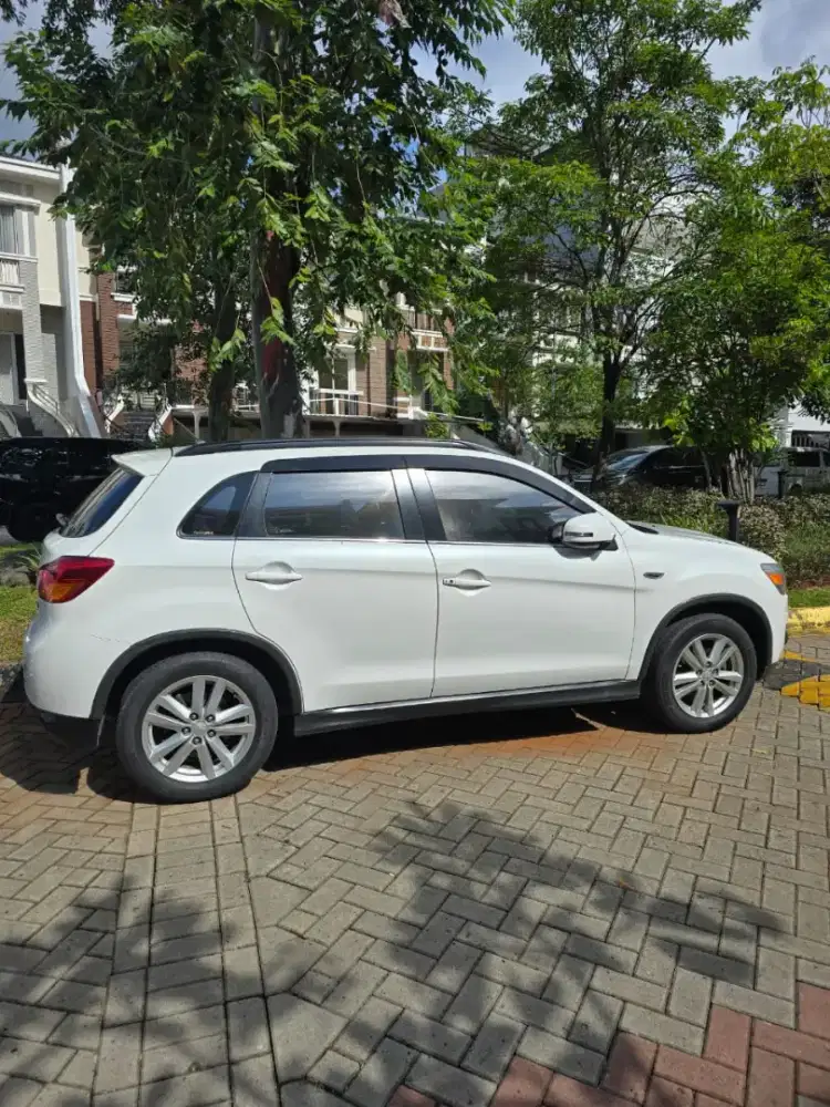 Outlander Type PX E special edition type tertinggi  2015