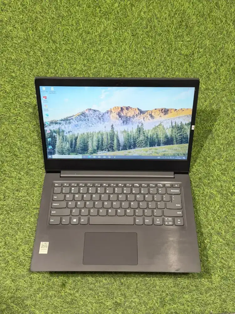 LENOVO V14-ADA AMD Atlon Silver 3020