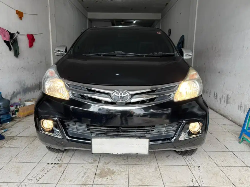 Tdp 22 Jt Toyota Avanza 1.3 G Matic 2015 Hitam