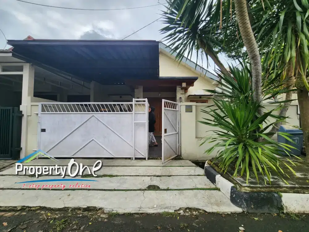 Jual Rumah Semifurnish dan Sangat Strategis di Permata Pamulang