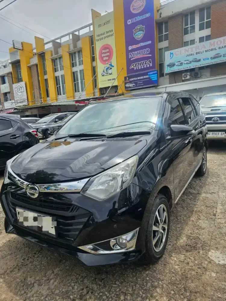 Sigra R deluxe 1.2 MT 2018 istimewa dp 18 jt