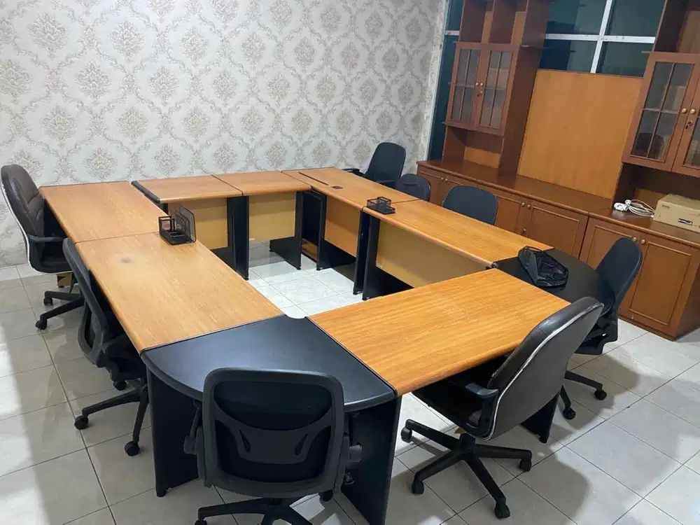 Ruang Rapat Eksklusif