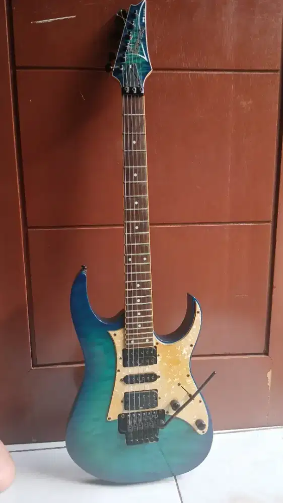 IBANEZ RG350 QMZ