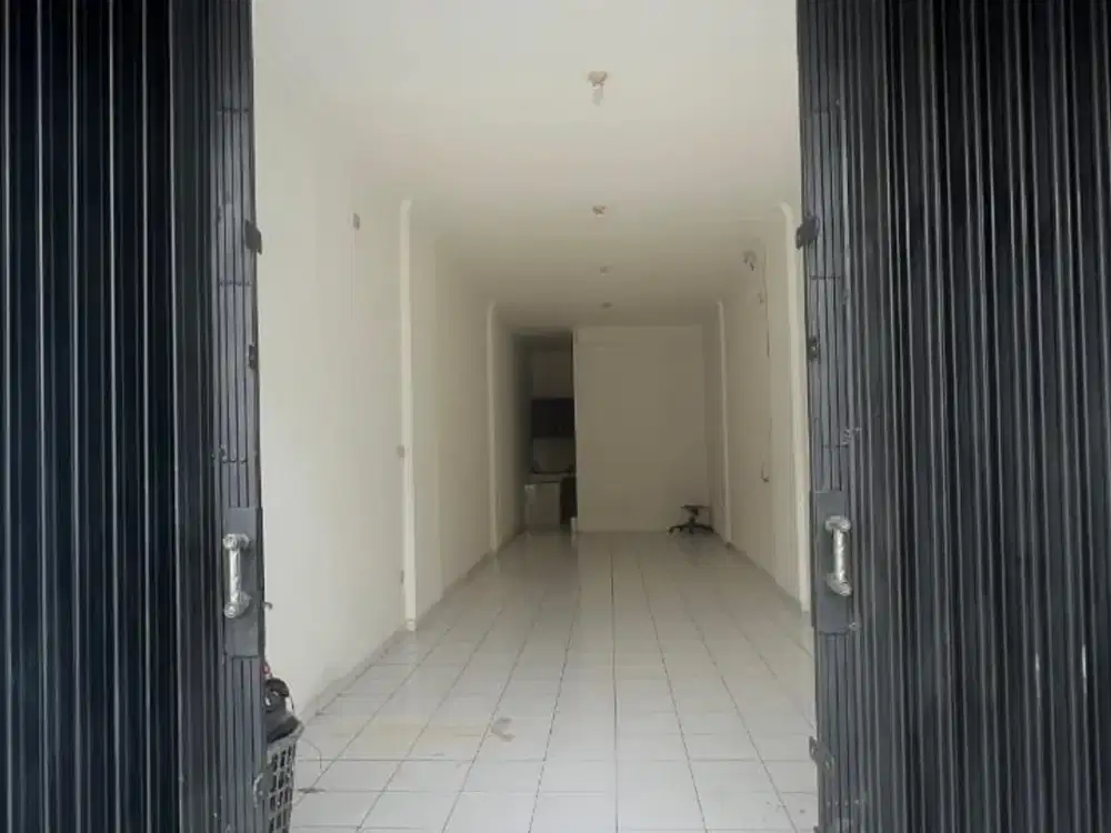 JUAL CEPAT!!! Ruko komersil strategis untuk usaha di pondok kelapa Jakarta Timur