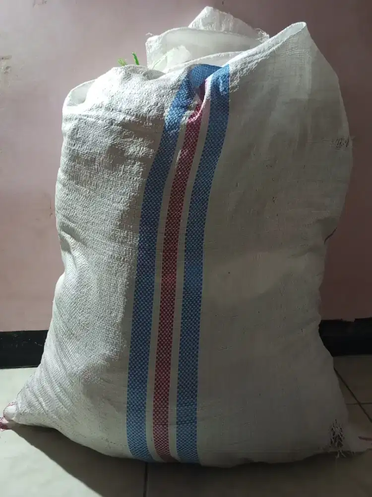 DIJUAL BAL-BALAN BAJU DAN CELANA