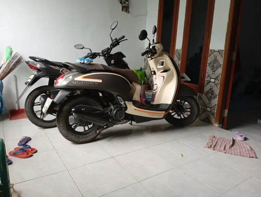 Honda scoopy 2023 km rendah