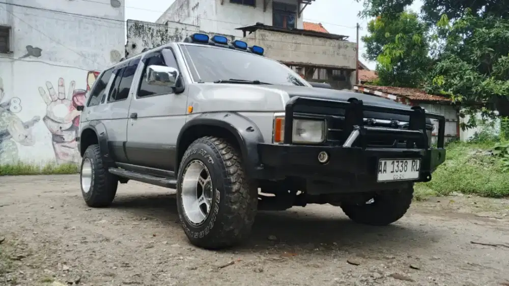 Nissan Terrano _ 2001, rapi terawat - Jombang