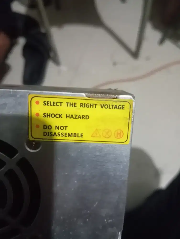 P0WEE SUPPLY RAINPROOF TYPE 400 W