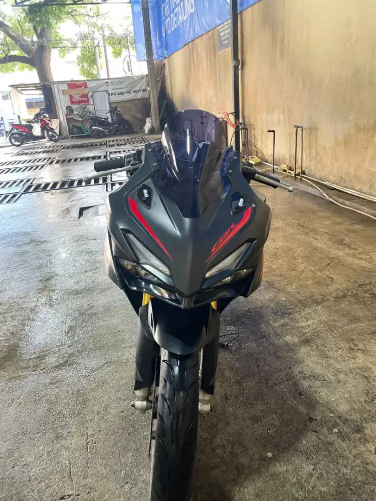 Honda CBR150R 2021