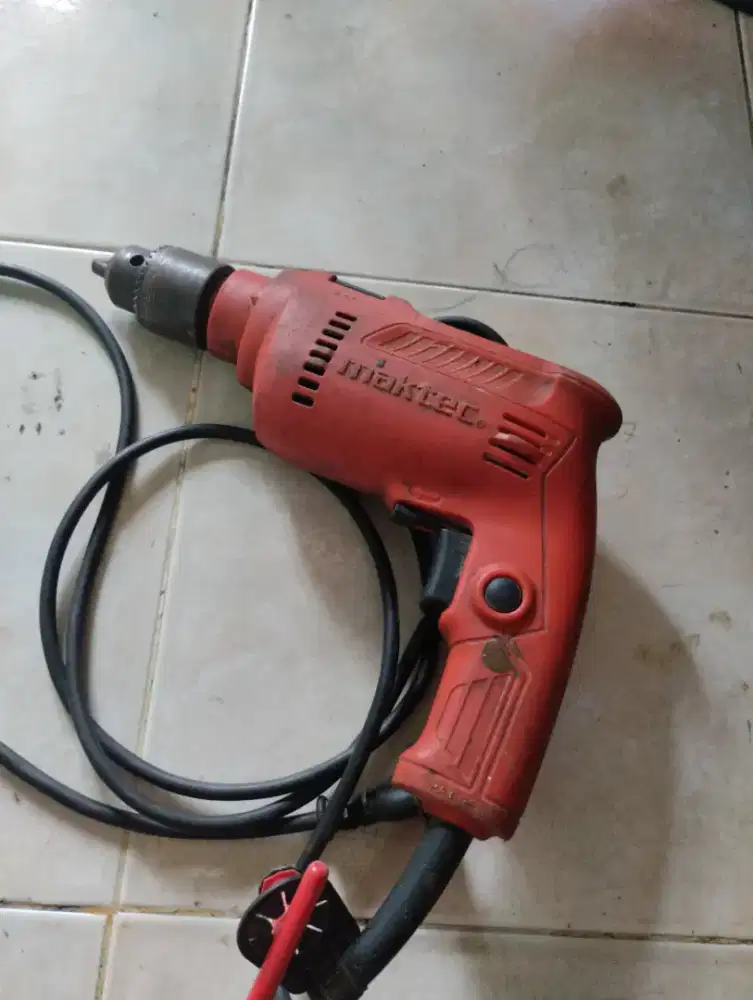 Mesin bor listrik merek maktec ukuran 13 mili