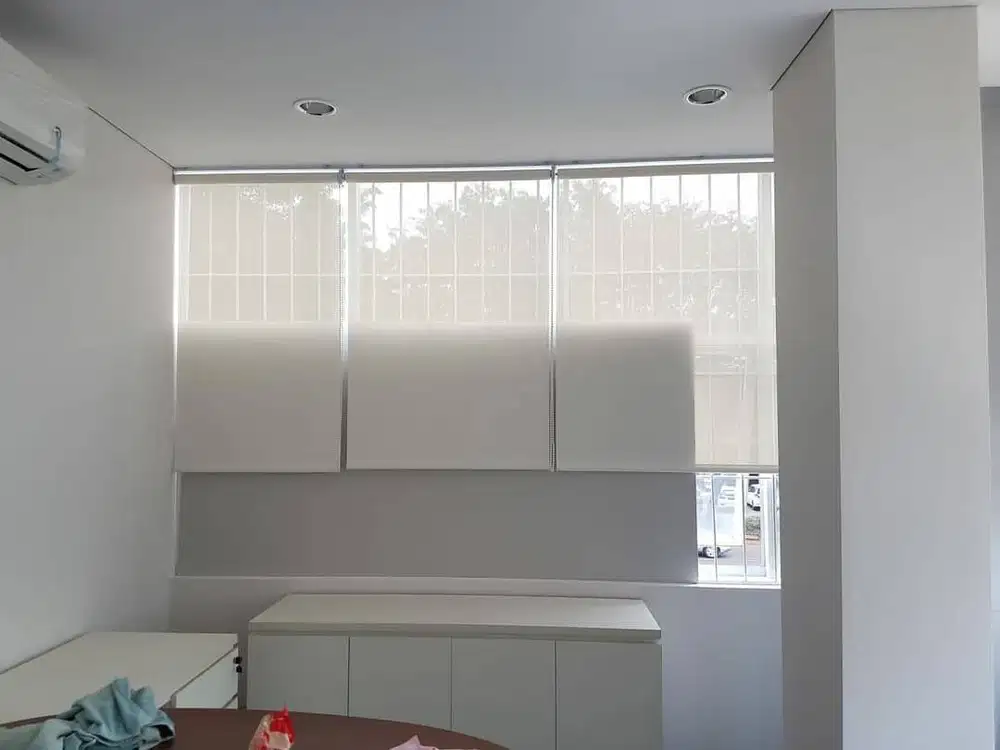 Pembuat Gorden & Blind Vertikal/Vertical Roll/Roller Gordyn Hordeng