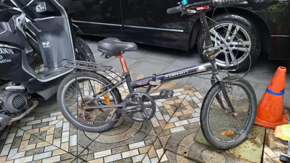 SEPEDA LIPAT GENIO 20 INCH