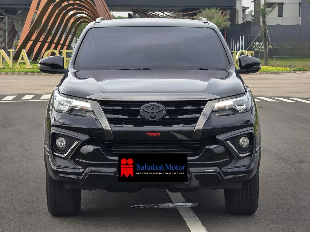 Toyota Fortuner 2020
VRZ TRD 2.4 Automatic
Diesel (4x2)